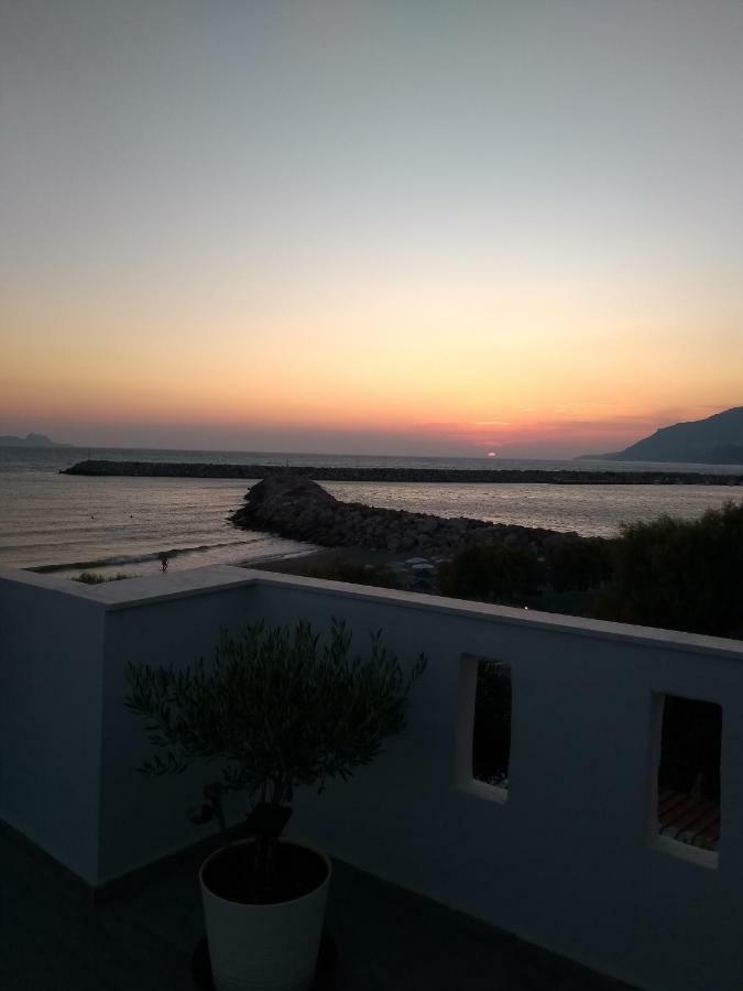 Golden Sun Apartamento Kokkinos Pirgos Exterior foto
